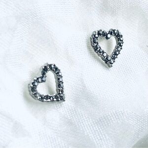 NWT Fashion Shiny Heart Stud Earrings - Comes in a Box